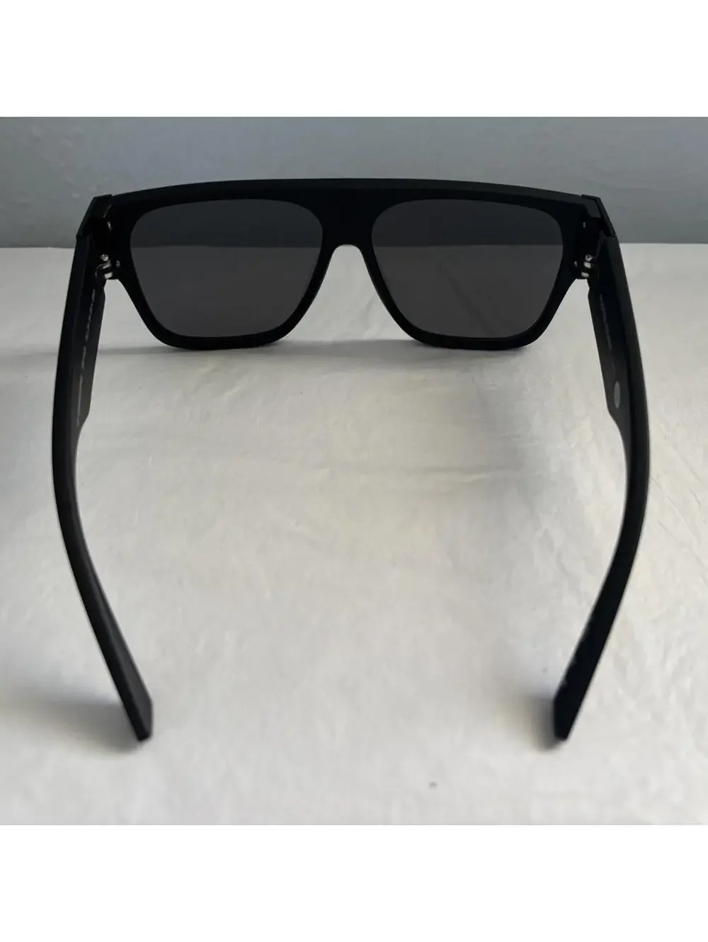 Foster Grant Men's Black Sunglass